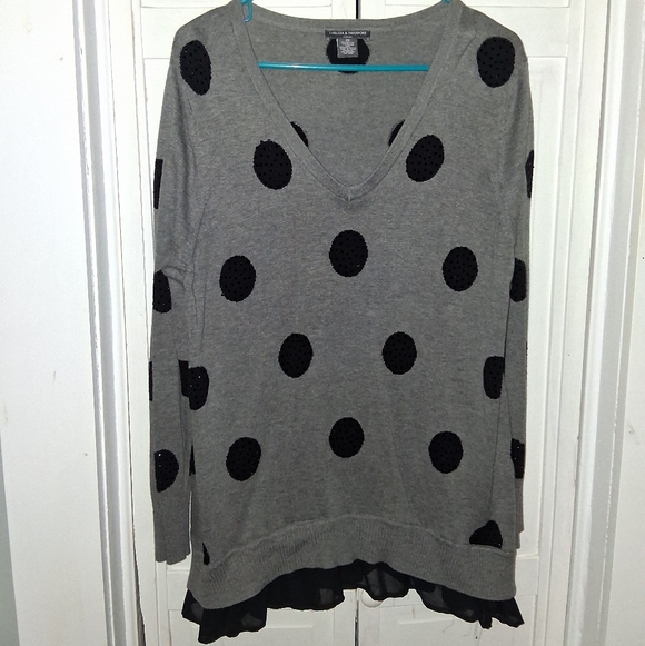 Chelsea & Theodore Tops - Chelsea & Theodore Charcoal Knit Top